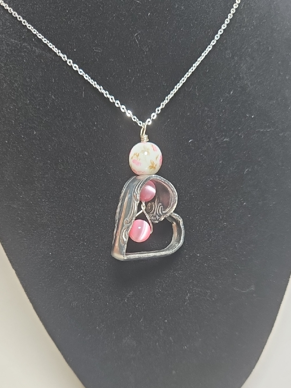 Handmade Vintage Spoon Heart Bead Necklace - Picture 3 of 7
